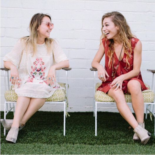 2017-Embroidery-Flower-Spliced-Lace-Dress-Ethnic-New-Woman-Hollow-Out-Lace-Wrinkle-Cotton-Short-Slee-32793465970