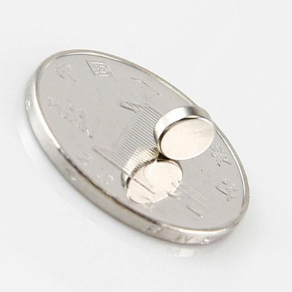 2017-Hot-100Pcs-5x1mm-Small-Fridge-Magnets-Neodymium-Disc-Super-Strong-Refrigerator-Gadgets-Kitchen--32691493824