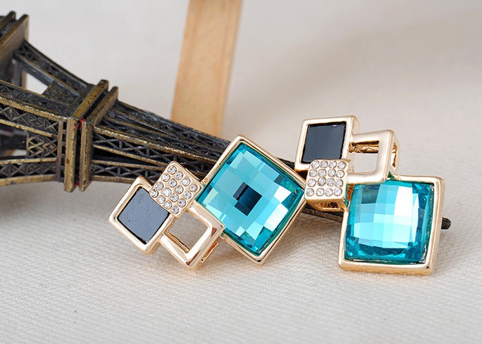 4-colors-New-Arrival-Gold-color-Crystal-Jewelry-Sets-Geometry-Square--Fashion-Jewelry-Sets-For-Women-32486512189