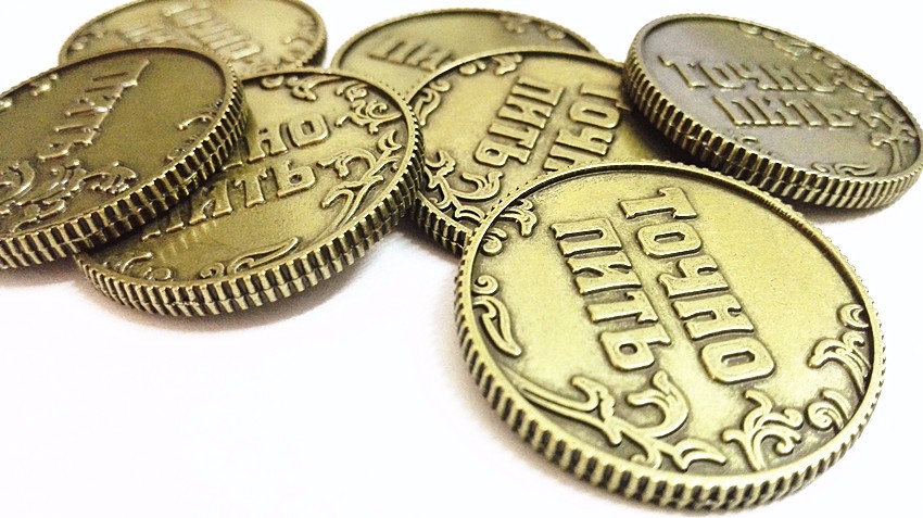 Free-Shipping-Funny-drink-or-drink-coins-pretty-house-party-table-decoration-game-toy-Vintage-feng-s-32614983860