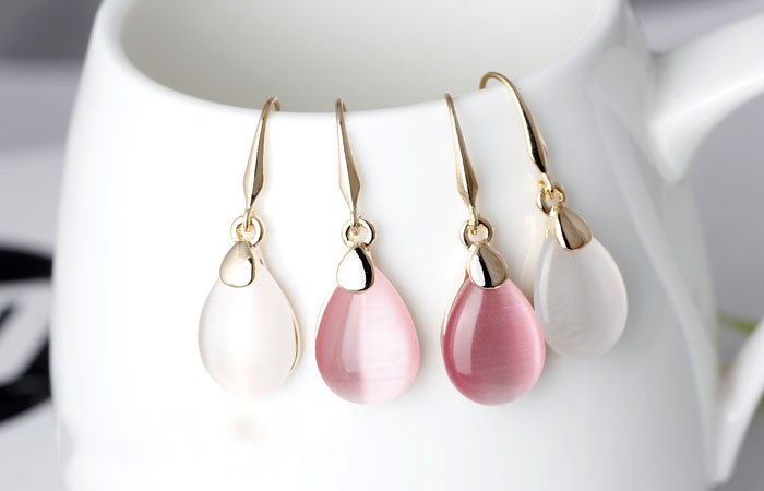 High-Quality-Gold-Color-Waterdrop-Shape-Drop-Earrings-Clear-Moonstone-Opal-Rose-Crystal-Earrings-Wom-32633898624