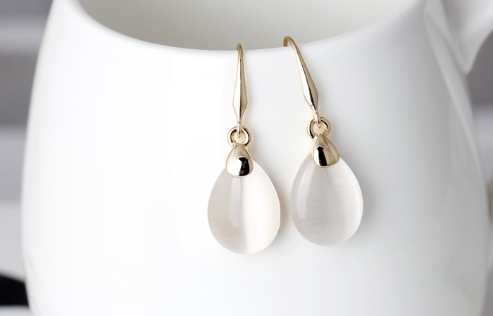 High-Quality-Gold-Color-Waterdrop-Shape-Drop-Earrings-Clear-Moonstone-Opal-Rose-Crystal-Earrings-Wom-32633898624