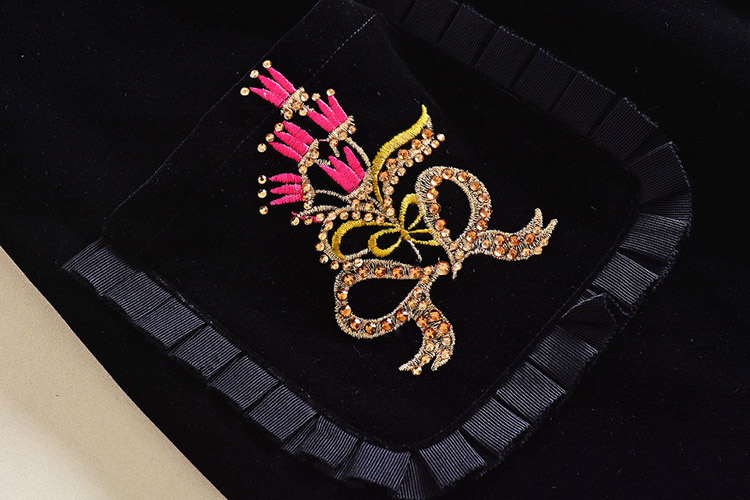 New-Arrival-2018-Spring-Women39s-Peter-Pan-Collar-Long-Sleeves-Ruffles-Beaded-Embroidery-Designer-Dr-32681972314